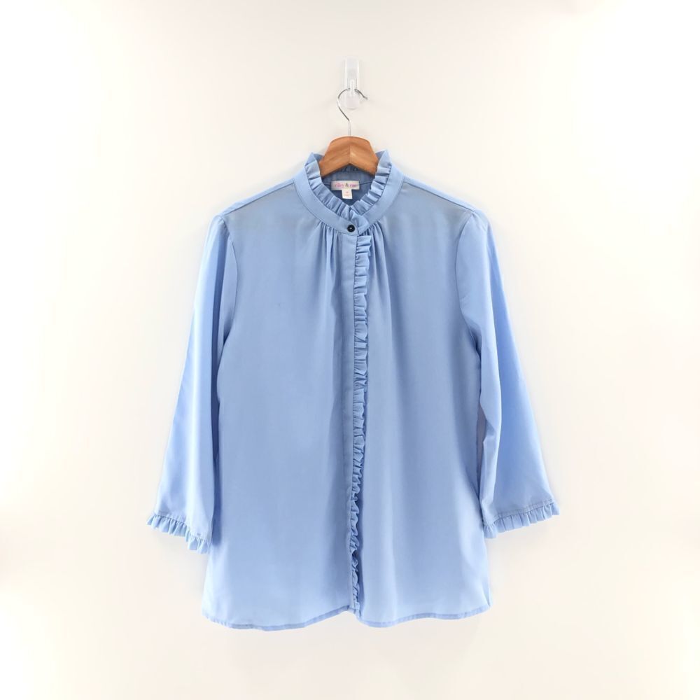 Riley & Rae baby Blue Stand Collar‎ Ruffle trim button up Blouse Medium